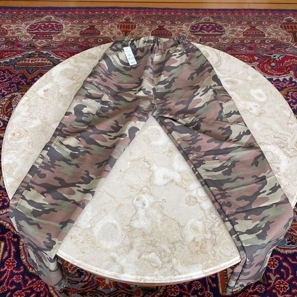 NWT Ardene Camo Cargo Pants - Picture 3 of 12